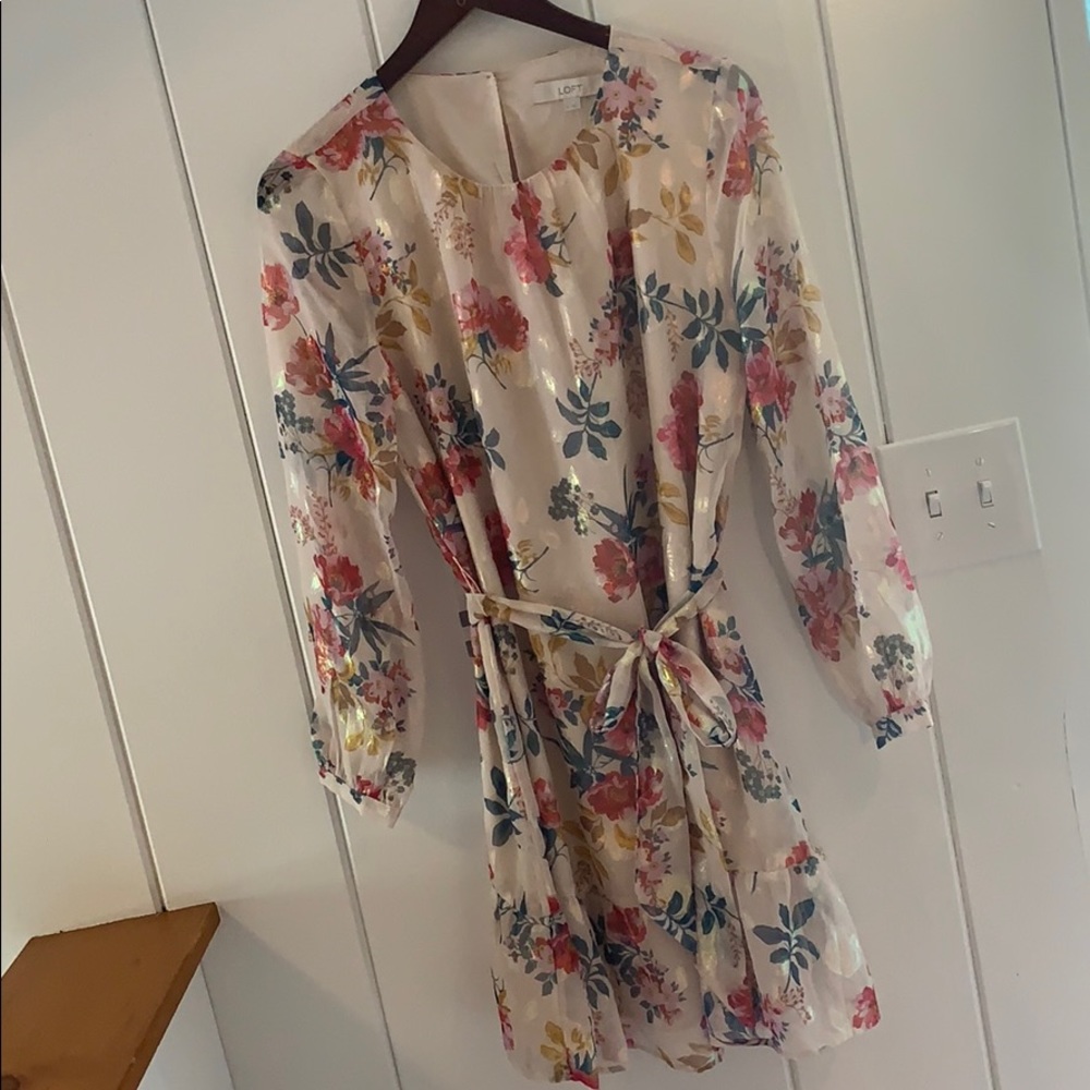 NWT LOFT dress- shimmer, floral, peplum